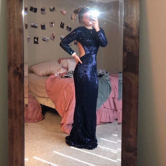 Prom Dress - Picture 2 of 7